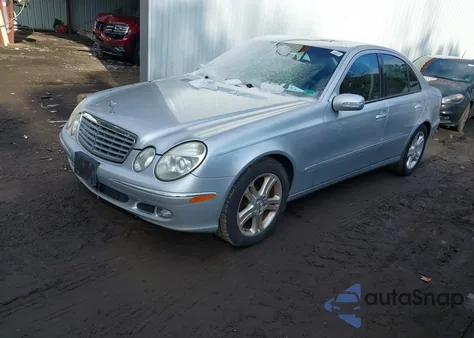 2006 Mercedes-Benz E 350 4Matic z USA, uszkodzony, nr VIN WDBUF87J06X199742